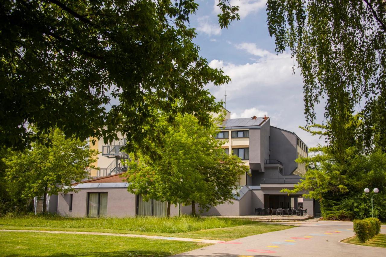 Hotel Prebold Zewnętrze zdjęcie