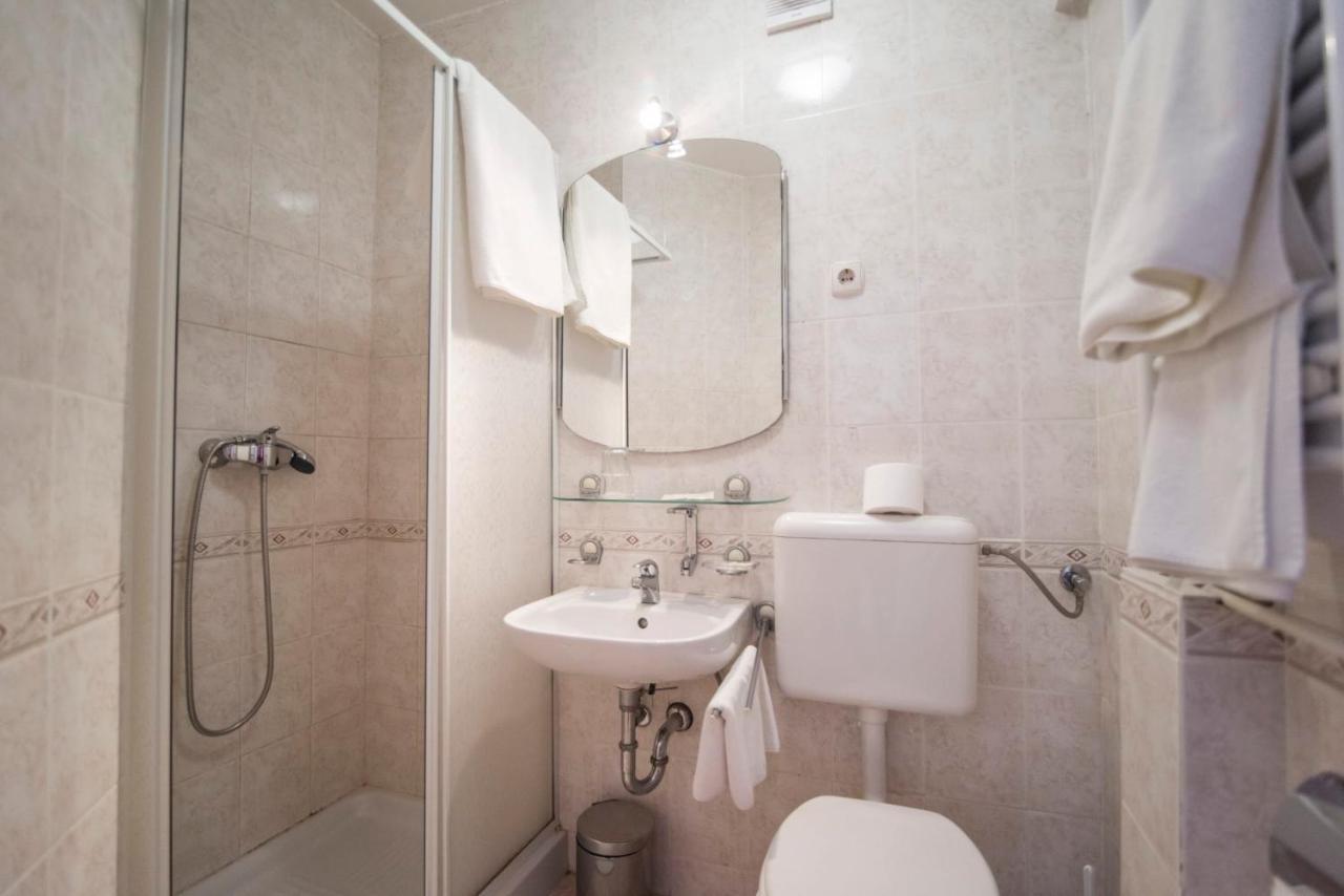 Hotel Prebold Zewnętrze zdjęcie