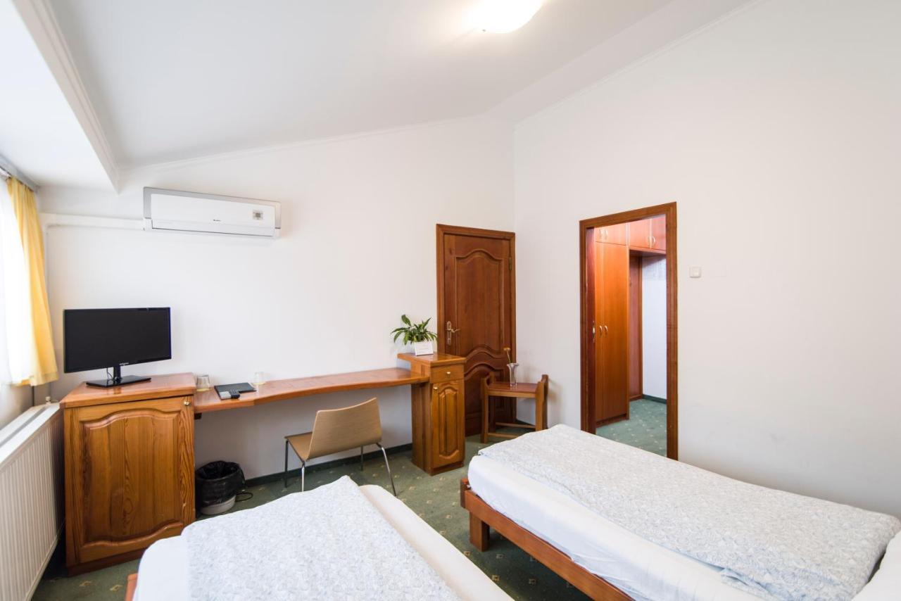 Hotel Prebold Zewnętrze zdjęcie