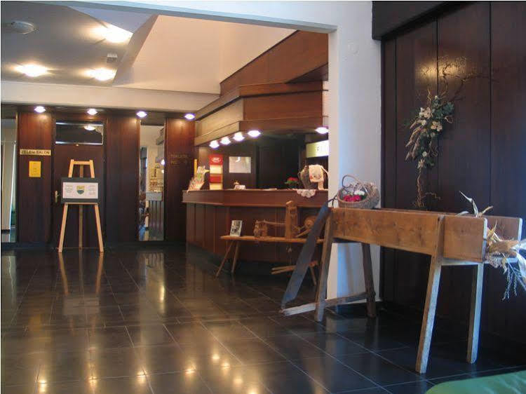 Hotel Prebold Zewnętrze zdjęcie
